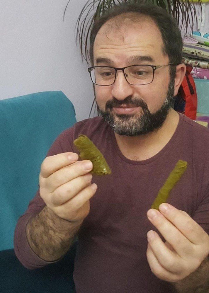 Erkekler Evlerinde Sosyal Medya Salladı