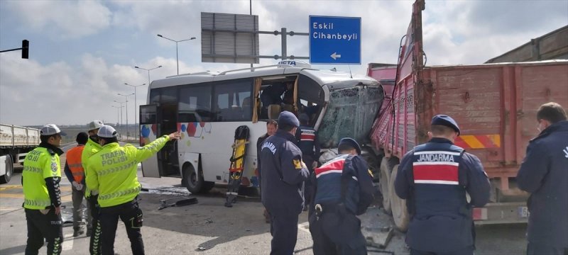 Aksaray Konya Yolunda Trafik Kazası