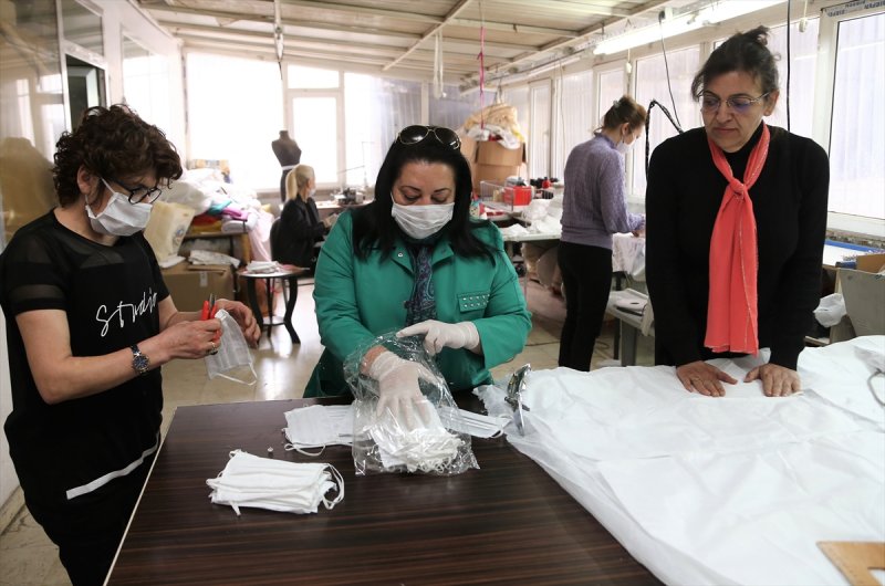 Aksaraylı Girişimci İş Kadınlarından Maske Seferberliği