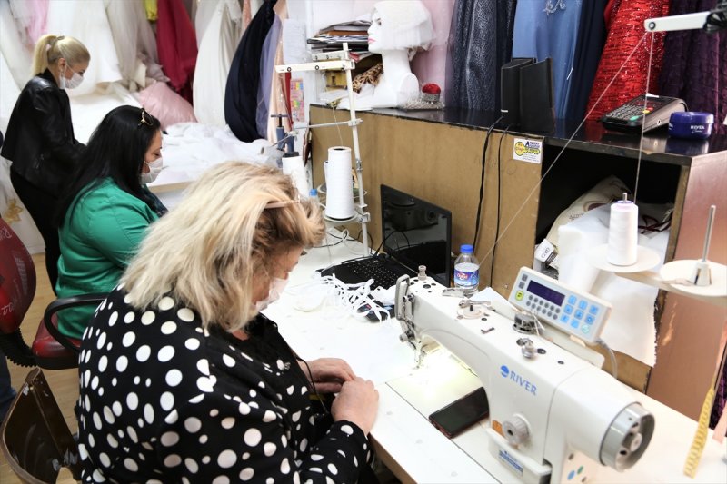 Aksaraylı Girişimci İş Kadınlarından Maske Seferberliği