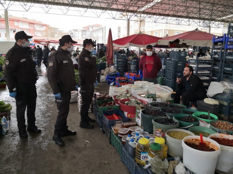 Aksaray’da Polis Ve Bekçiler Buldukları Çocukları Evlerine Gönderdiler