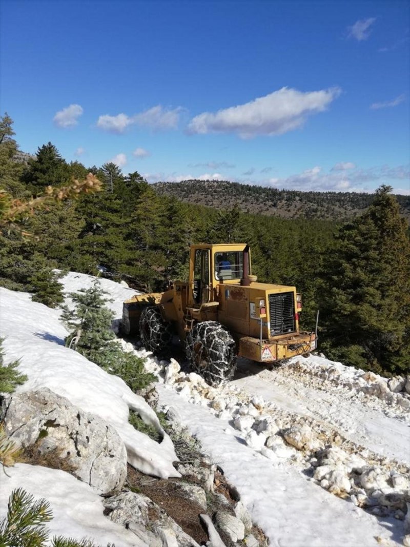 Hadim'de Yayla Yollarında Kar Temizleme Çalışmaları