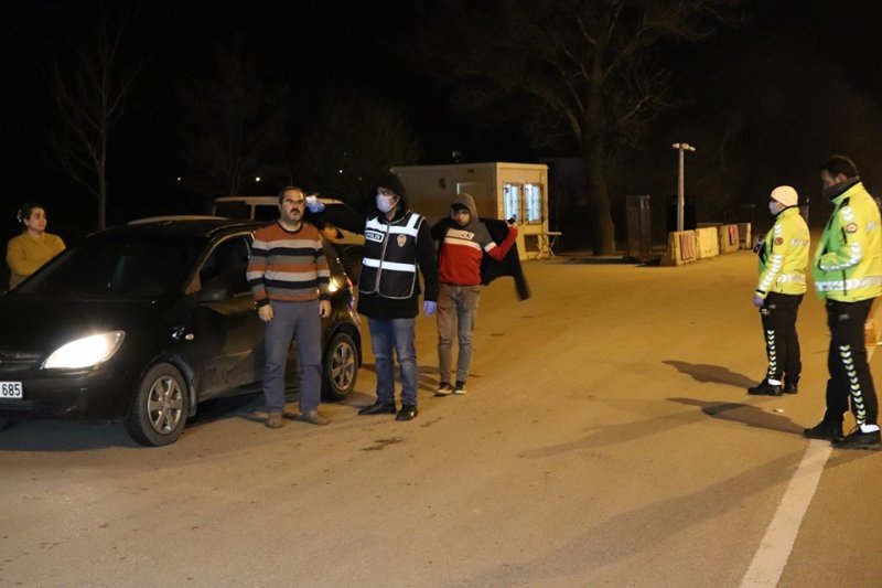 Karaman Trafik Kontrol Noktalarında Sürücülere Uyarı