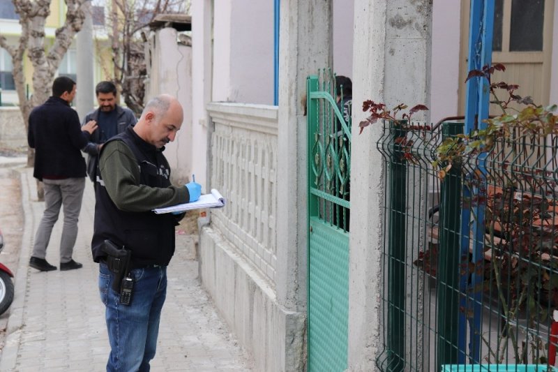 Şehir Magandaları Karaman'da Basın Mensubunu Hedef Aldı
