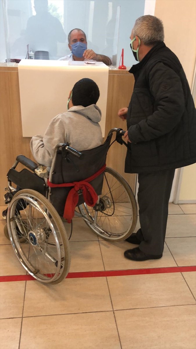 Karaman'da Engelli Genç Harçlığıyla Milli Dayanışma Kampanyasına Katıldı