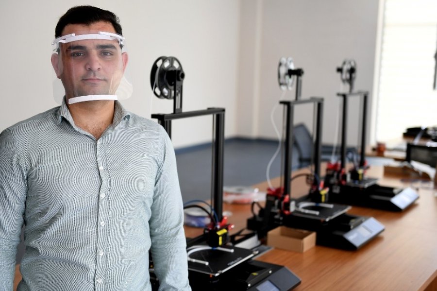 Mersin’de 3d Yazıcılarla Maske Üretiliyor