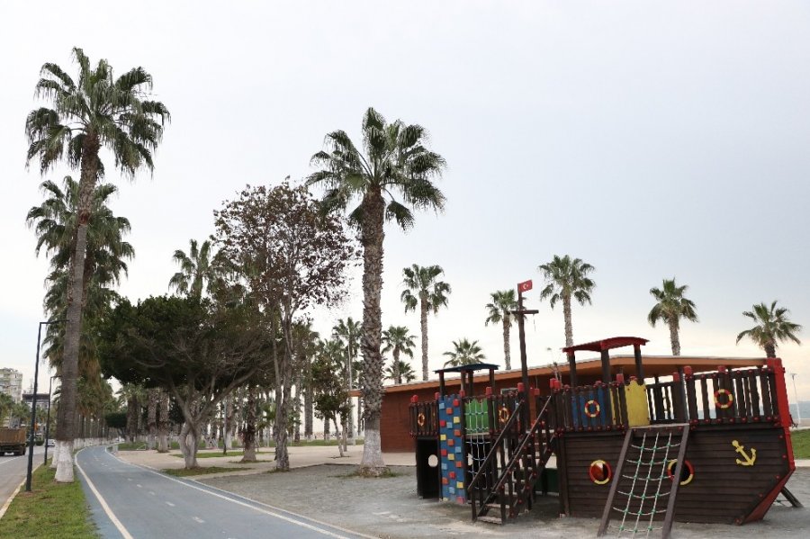 Mersin Evde Kalarak Büyükşehirler İçinde En Az Vakaya Sahip İl Konumunda