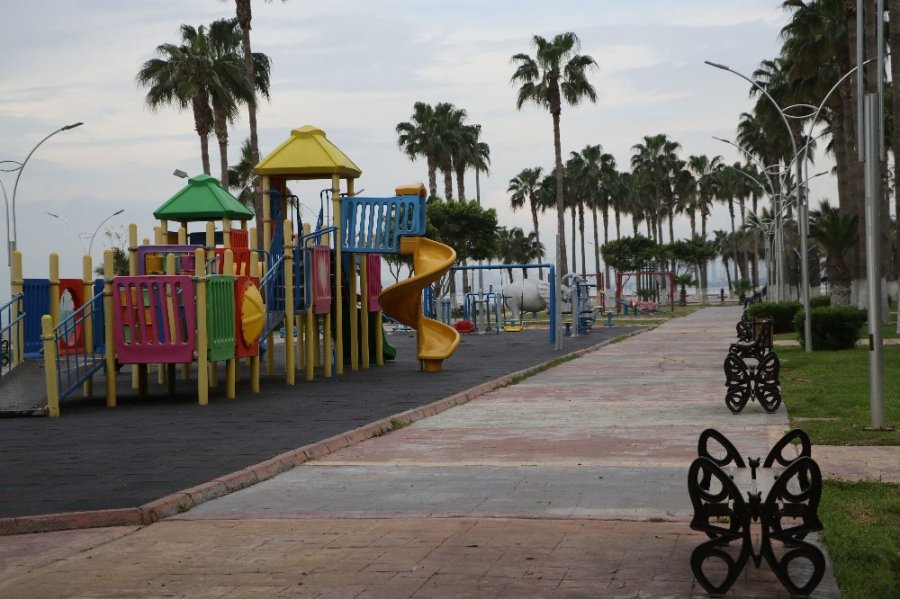 Mersin Evde Kalarak Büyükşehirler İçinde En Az Vakaya Sahip İl Konumunda