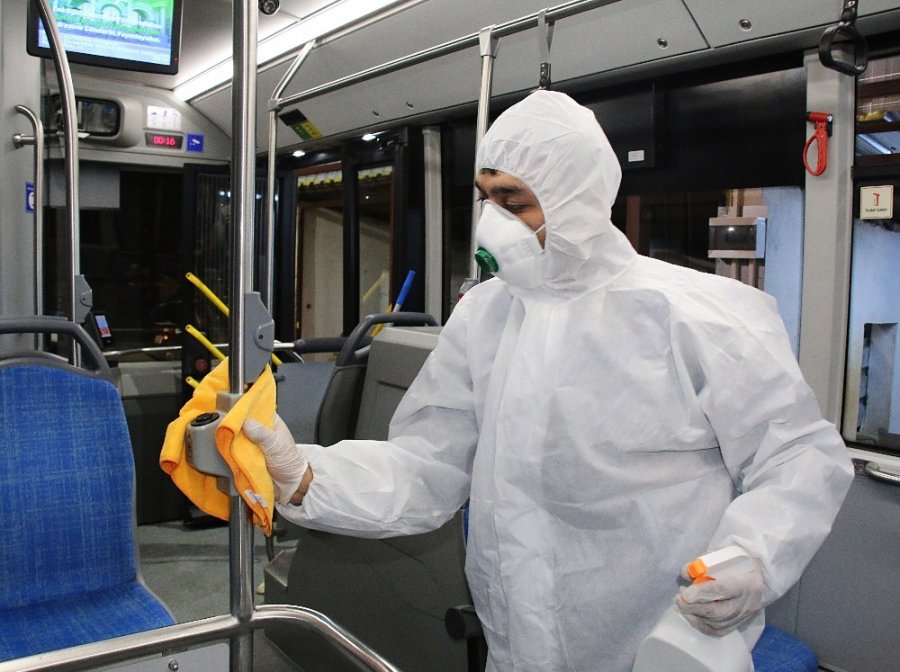 Antalya’nın 19 İlçesi 32 Bin Litre Dezenfektan İle Temizlendi