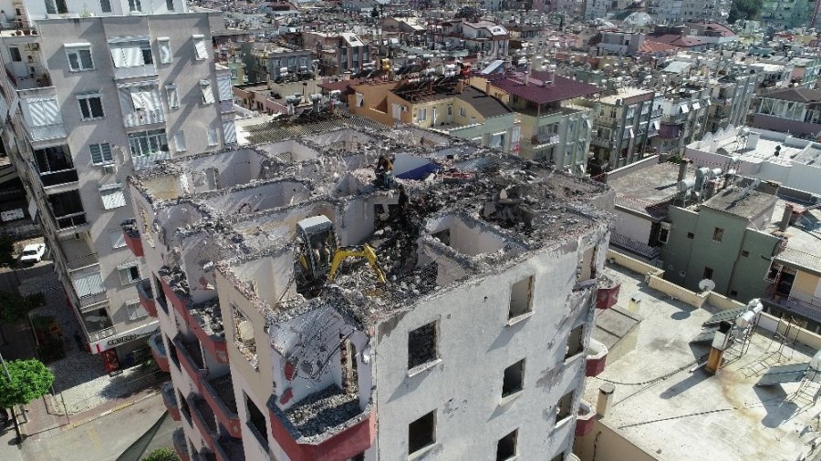 Antalya'da İşçinin Tehlikeli Ekmek Davası