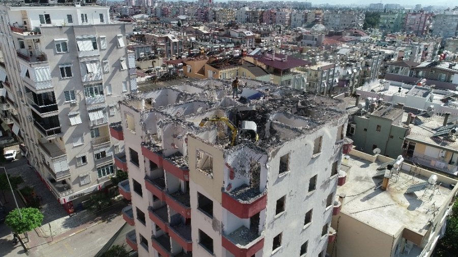 Antalya'da İşçinin Tehlikeli Ekmek Davası