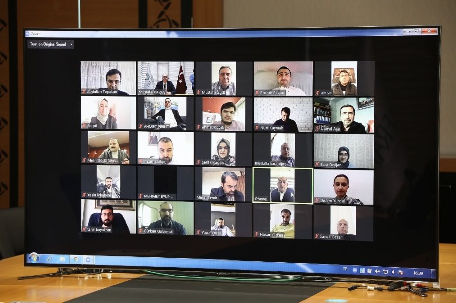 Başkan Kavuş, Korona Virüs Tedbirlerini Video Konferansla Meclis Üyelerine Anlattı