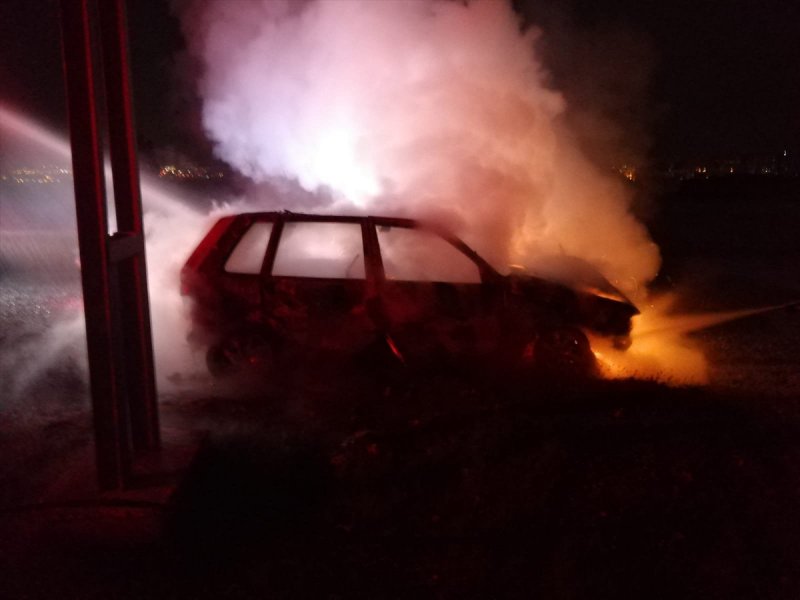 Mersin'de Oto Yangını