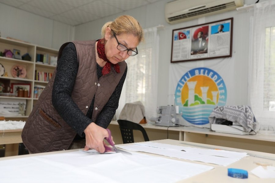 Mezitli’de Korona Virüse Karşı Çalışmalar Sürüyor