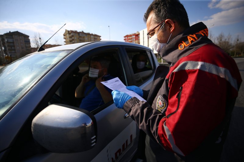 Konya'nın Cadde Ve Sokaklarında Gün Böyle Geçti
