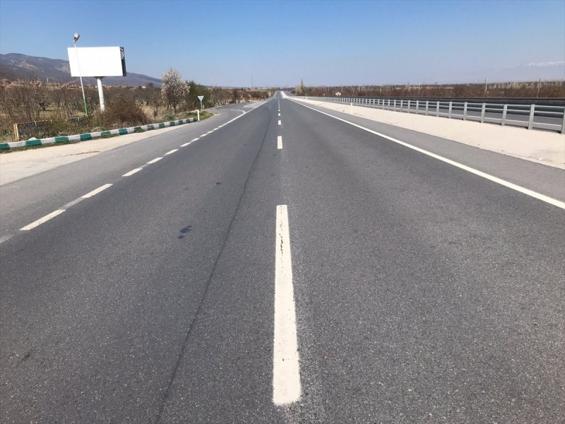 Konya Bağlantı Yollarında "Sokağa Çıkma Yasağı" Sakinliği