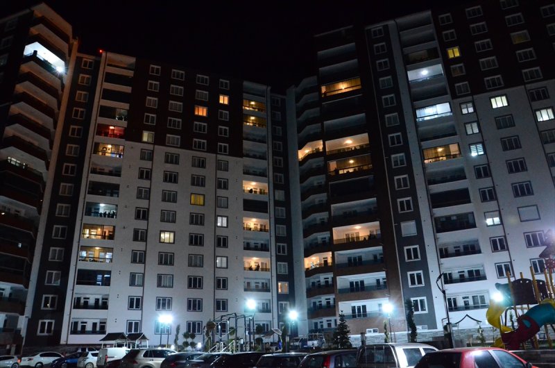 Turkuaz City Sakinlerine Hüseyin Ak İle Moral Gecesi