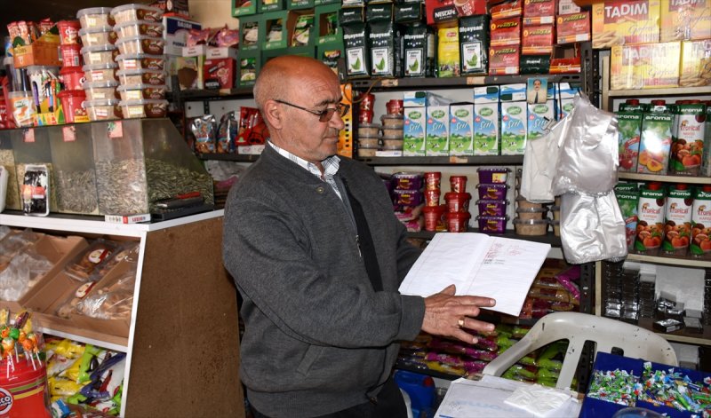 Aksaray'da Bir Hayırsever İhtiyaç Sahiplerinin Bakkala Olan Borcunu Ödedi
