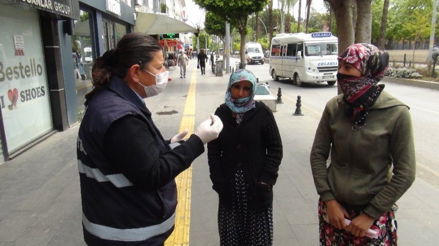 Antalya'da Dilenci Kadın Cezaya Karşı Kazancına Güveniyor