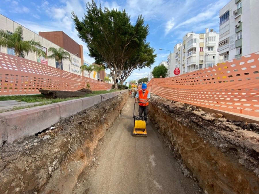Fener Mahallesinde Yağmur Suyu Çalışması