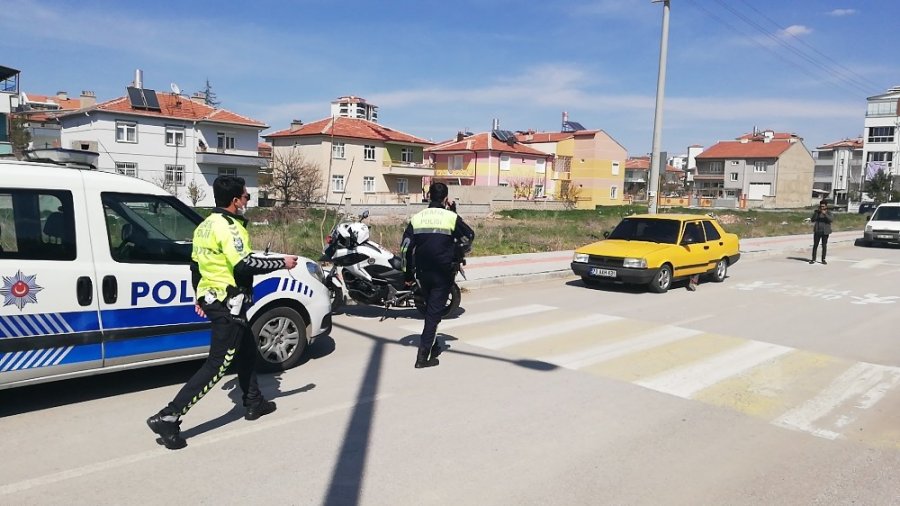 Polis, Kaçan Sürücüyü Takip Sonucu Yakaladı