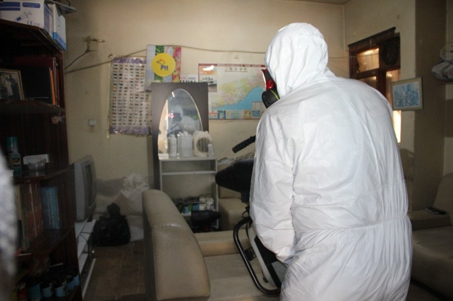 Mersinli Veteriner Hekimden Covid-19 Mücadelesinde Dezenfektan Önerisi