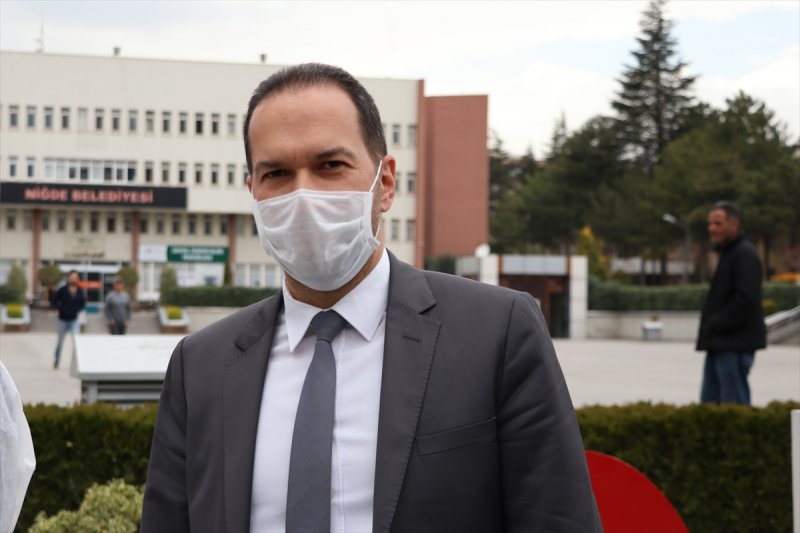 Niğde Belediyesi Günlük 8 Bin Maske Dağıtıyor