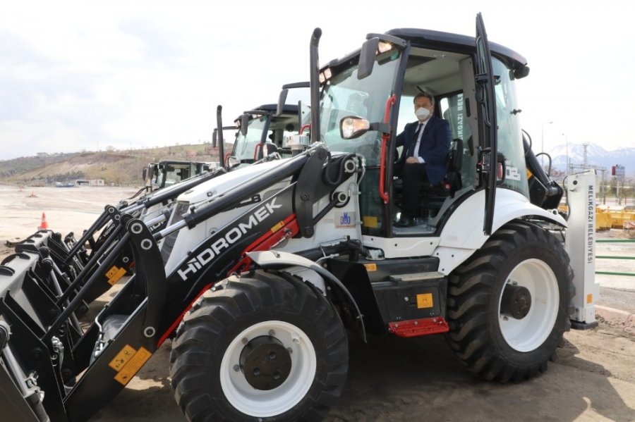 Melikgazi Belediyesi Araç Filosunu Güçlendiriyor