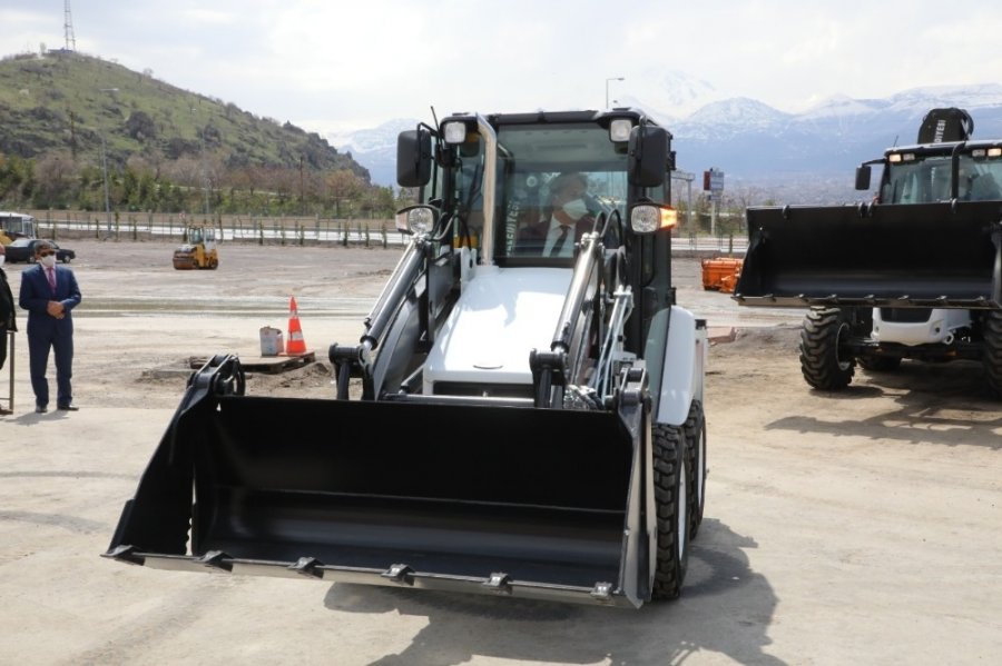 Melikgazi Belediyesi Araç Filosunu Güçlendiriyor