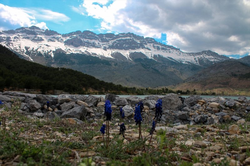 Küpe Dağı'nın Kar Suları İle Oluşan Eşsiz Manzarası