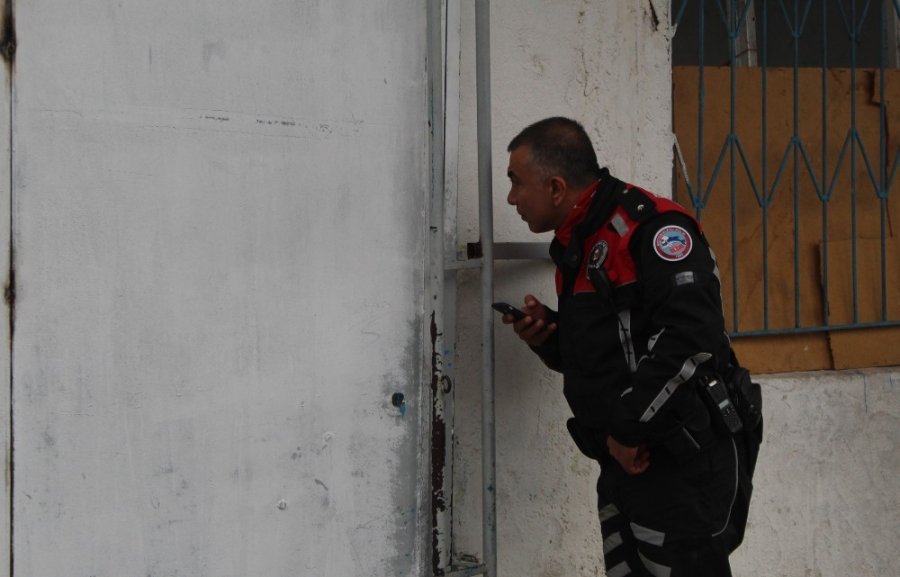 Antalya’da Sokak Kısıtlamasını İhlal Eden 4 Kişiye Ceza