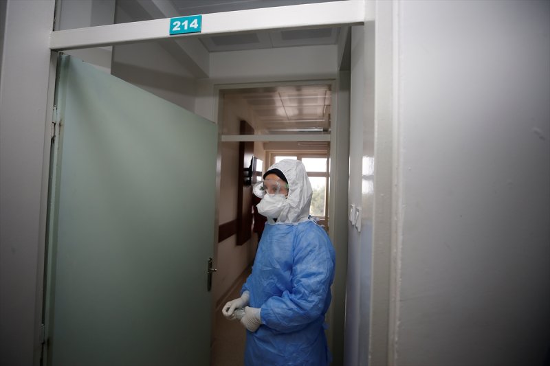 Virüs Bulaşan Kadın Doğum Yaptı