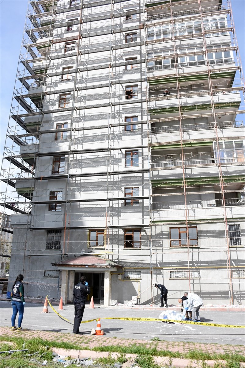 Kayseri'de 8. Kattan Düşen İnşaat İşçisi Öldü
