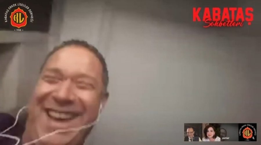 Canlı Yayında Sümer Ezgü, Tabure Kurbanı Oldu