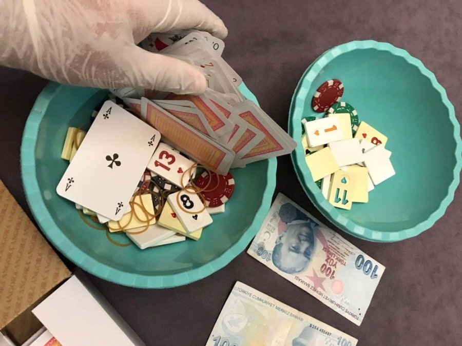 Antalya'da Villada Kumara Jandarma Baskını