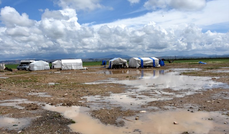 Aksaray'da Mevsimlik İşçilerin Çadırları Sular Altında Kaldı