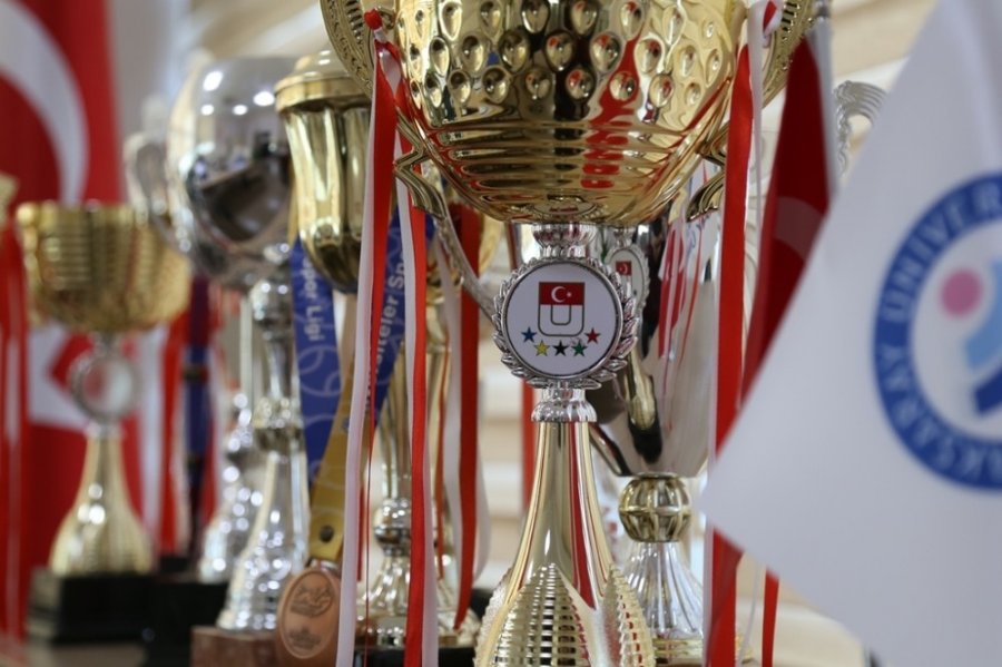 Aksaray Üniversitesi Spor Takımları Dikkat Çekiyor