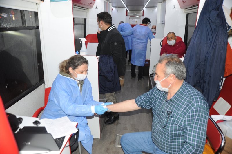 Belediye Başkan Özdemir Ve Meclis Üyeleri Kan Bağışında Bulundu