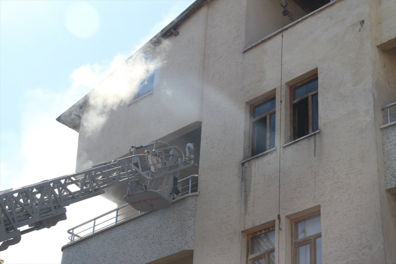 Konya'da Korkutan Ev Yangını