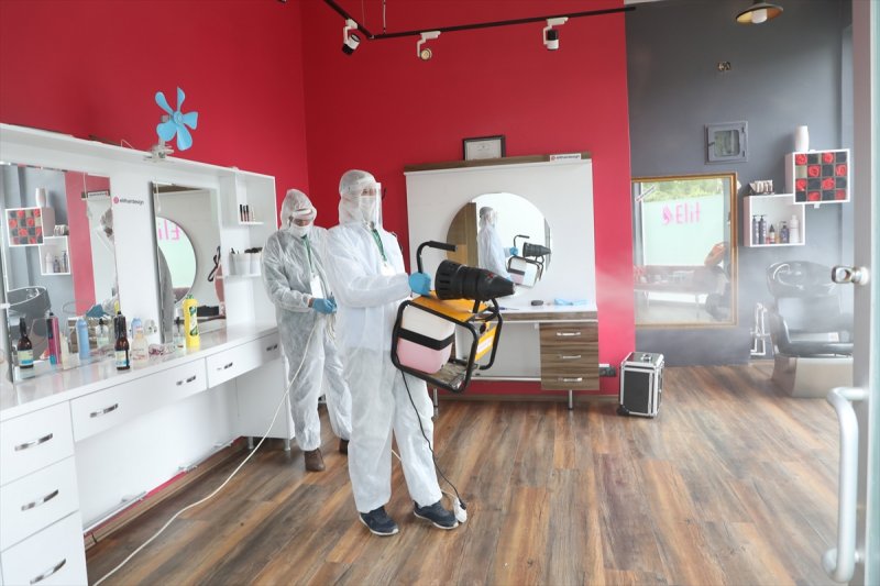 Kayseri Ve Niğde'de Berberler Açılışa Hazırlanıyor