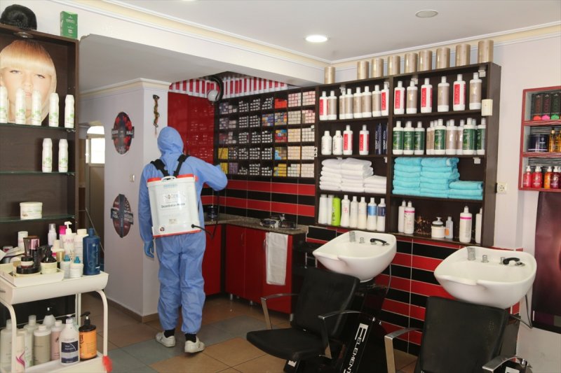 Kayseri Ve Niğde'de Berberler Açılışa Hazırlanıyor