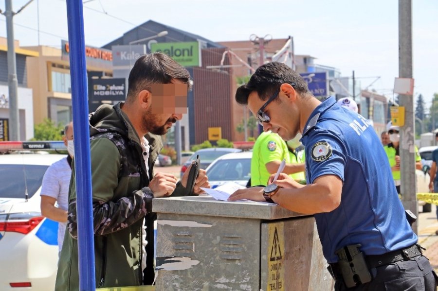 Antalya'da Trafik Kazası : 1 Ölü