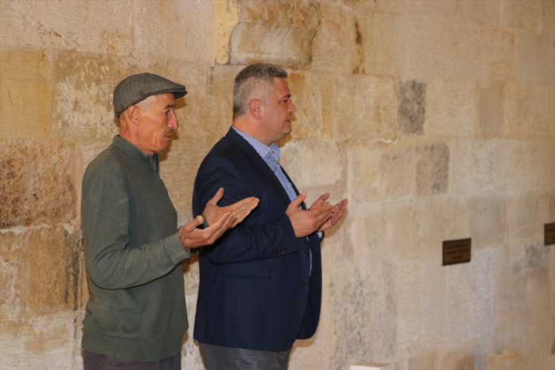 Korona Virüs Karaman'da Dil Bayramı Etkinliklerini de Vurdu