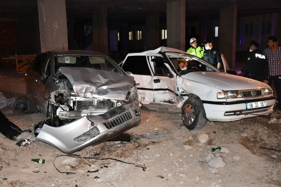 Aksaray'da Film Gibi Kovalamaca: 3’ü Polis 5 Yaralı