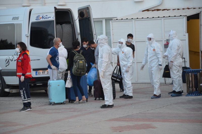 KKTYavru Vatan Kıbrıs'tan Gelen 288 Kişi Karaman'da KarantinadaC'den Getirilen 288 Kişi Karaman'da Yurda Yerleştirildi