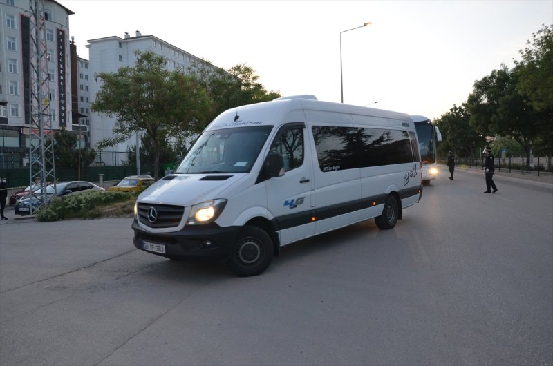 KKTYavru Vatan Kıbrıs'tan Gelen 288 Kişi Karaman'da KarantinadaC'den Getirilen 288 Kişi Karaman'da Yurda Yerleştirildi