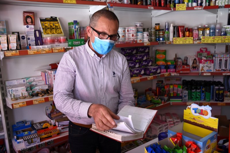 Aksaray'da Hayırsever Defter Sildirdi