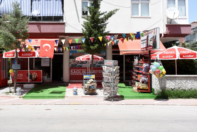 Aksaray'da Hayırsever Defter Sildirdi