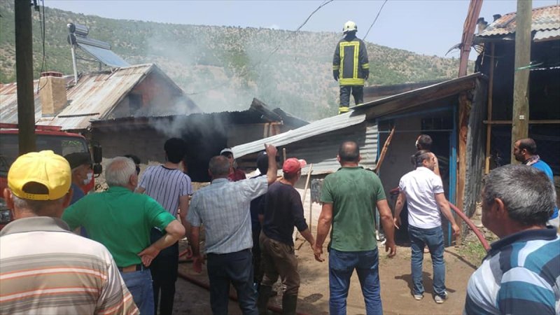 Konya'da Korkutan Ev Yangını