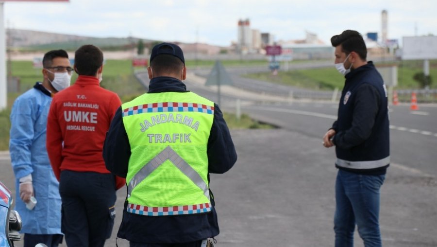 Aksaray’da Sınırlandırma Kapsamında Kara Yolları Denetim Altında